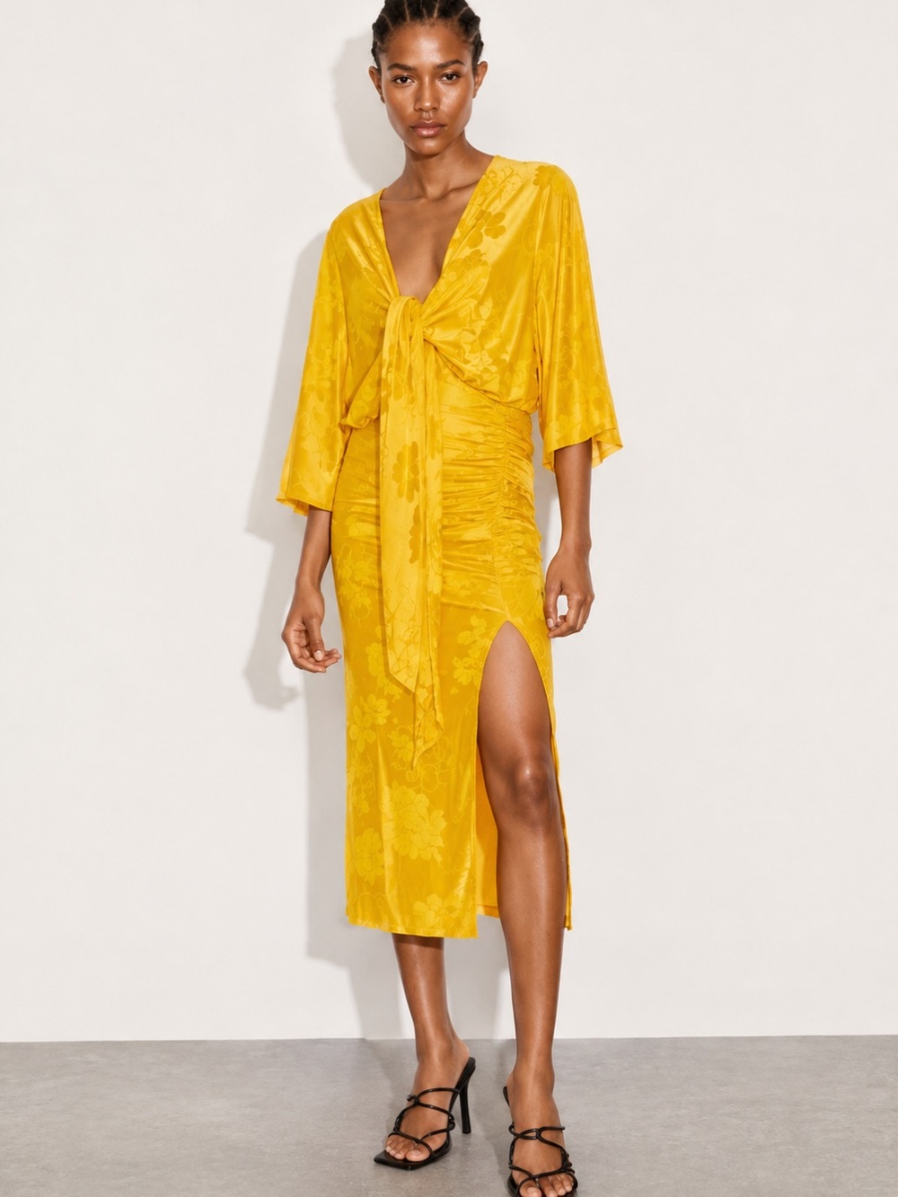 Zara Two Pieces Yellow tie front top and skirt size M